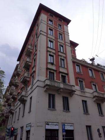 TERRAZZO MQ. 30 e mq. 110 appartamento 3 vani ad.ze P.ta Venezia.