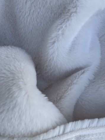 Tessuto eco pelliccia colore bianco