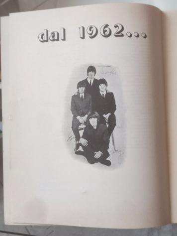 The Beatles - Collection - 1x Book 170 Songs, 6x CD, 2x DVD, 4x VHS - Articolo memorabilia merce ufficiale - 19621977