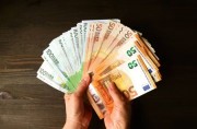 AIUTI E ASSISTENZA FINANZIARIA IN 1 ORE