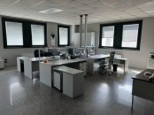 Immobile di 5.500 msup2 in vendita a Piacenza