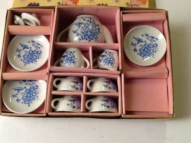 Toy Tea Set in ceramica