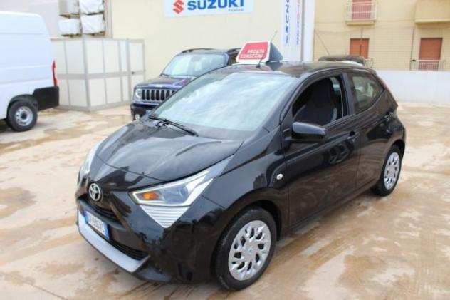 TOYOTA Aygo Connect 1.0 VVT-i 72CV 5 porte x-business rif. 21476492