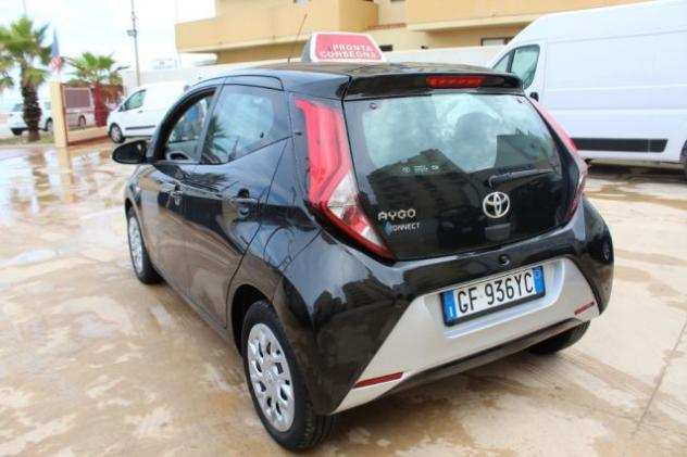 TOYOTA Aygo Connect 1.0 VVT-i 72CV 5 porte x-business rif. 21476492