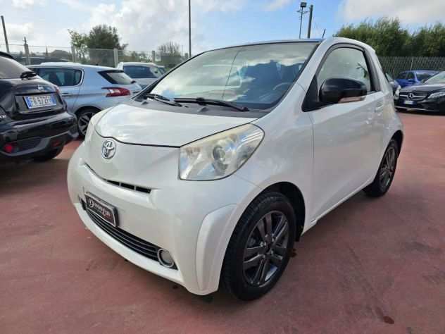 TOYOTA IQ