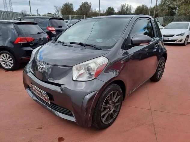 TOYOTA IQ