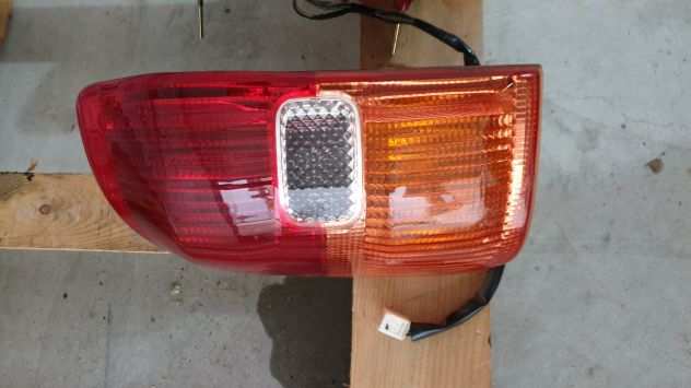 TOYOTA RAV 4 2 SERIE FANALE FARO LUCE LUC FANALI STOP FARO FARI POSTERIORE SX