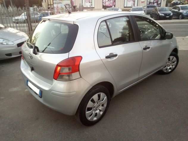 TOYOTA YARIS 1.0 VTI NOW 5p ADATTA per NEOPATENTATI