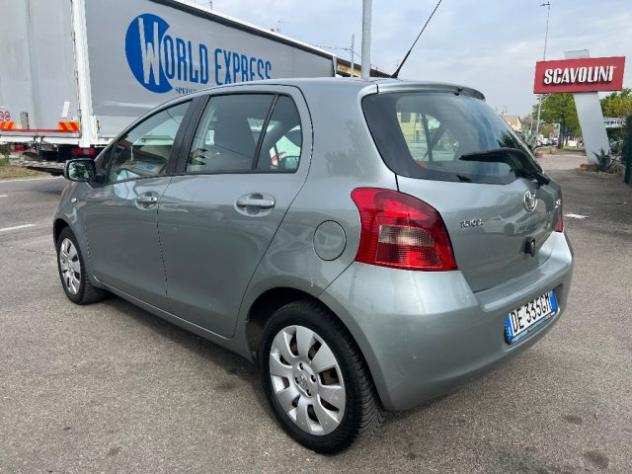 TOYOTA Yaris 1.3 5 porte Luna rif. 18878669