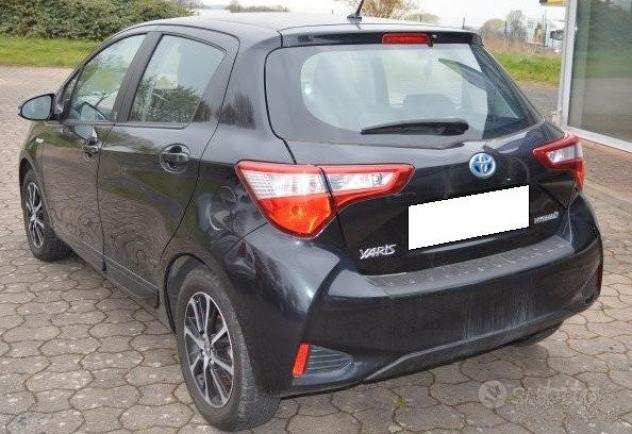 Toyota yaris anno 201819 per ricambi