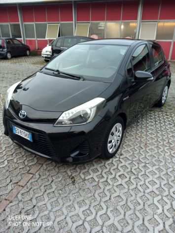 Toyota Yaris Ibrida Neopatentati