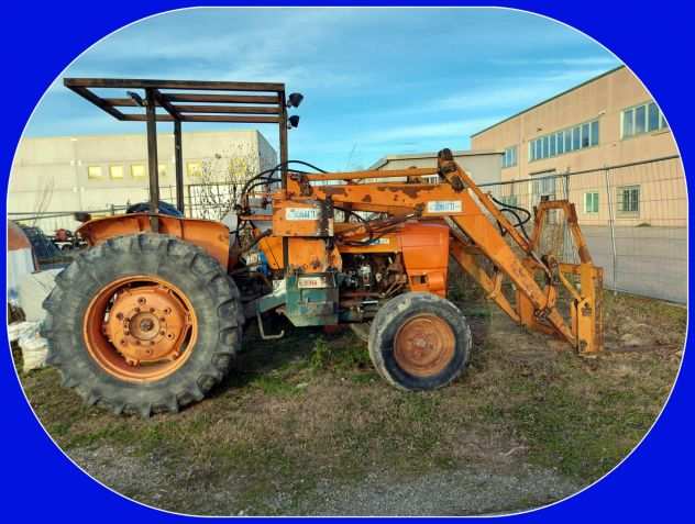 Trattore Agricolo OM 615 con Forche Balloni