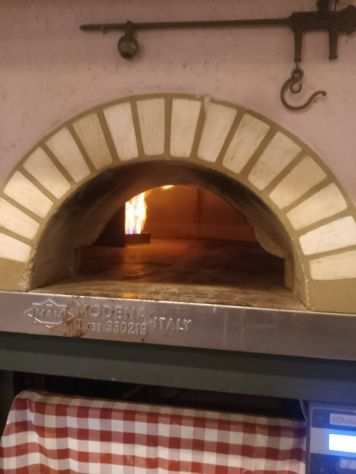 Trattoria pizzeria a Capranica
