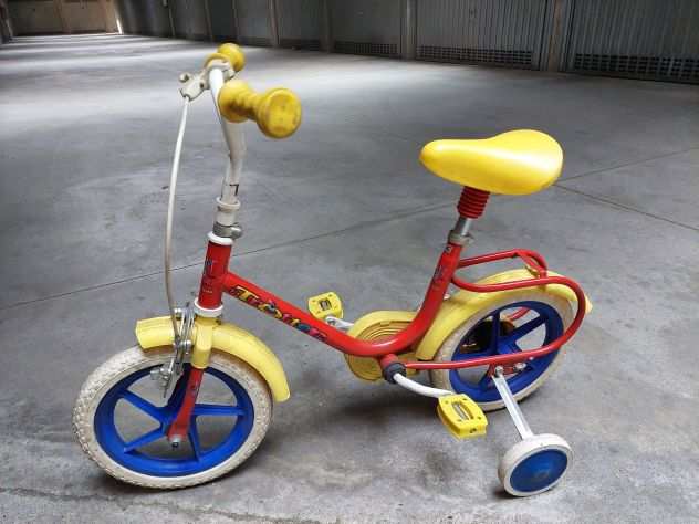 triciclo giallo