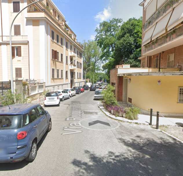 TRIOCALE in zona COLLEFERRO con SPESE COMPRESE