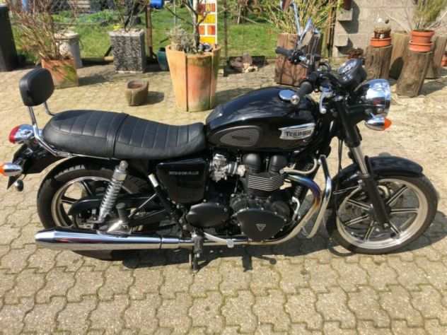 Triumph Bonneville 2009