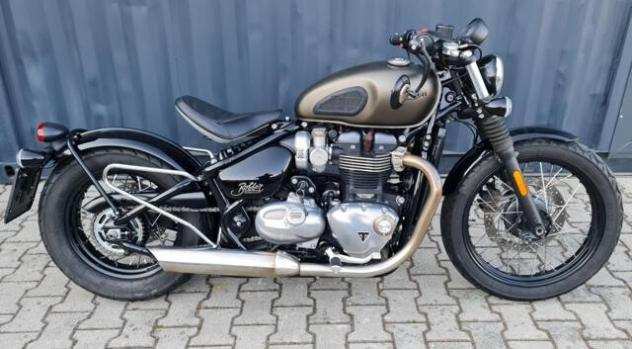 Triumph Bonneville bobber 2017