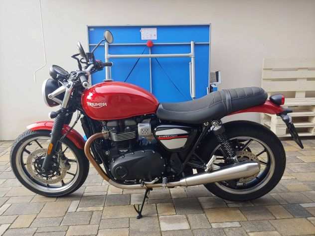 TRIUMPH STREET TWIN 2019