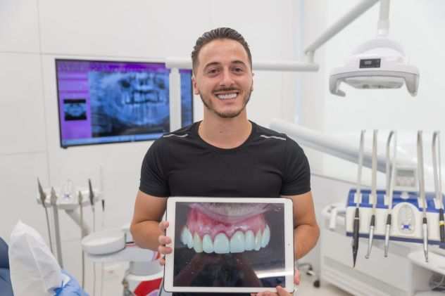 TROVA DENTISTI COMPETENTI E RISPARMIA IL 50