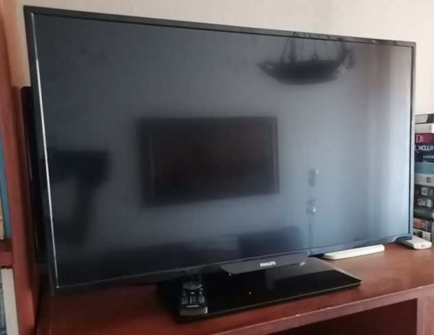 TV LCD 32quot PHILIPS 32PFH430988 full HD
