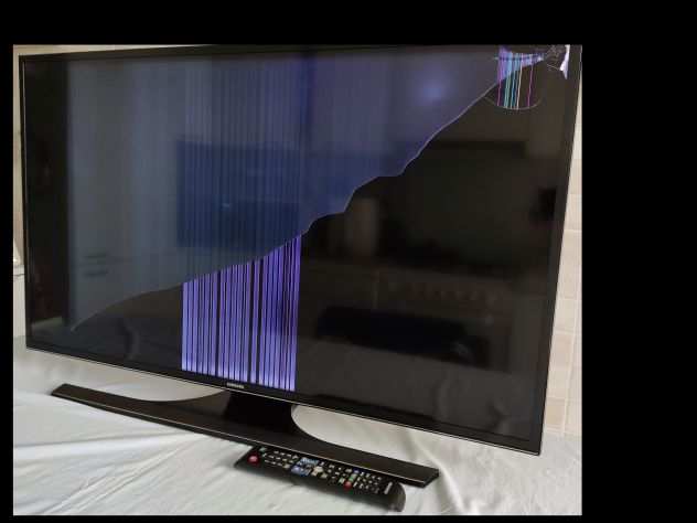 TV Samsung UE40JU6400K NON FUNZIONANTE
