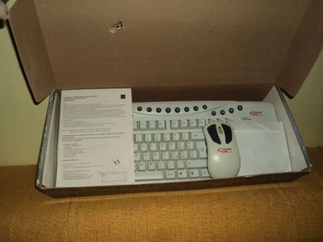 Typhoon 40229 intelligent wireless keyboard and mouse