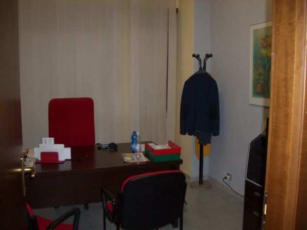 UFFICI ARREDATI TUTTO INCLUSO