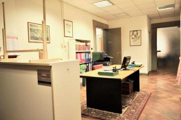 Ufficio in affitto a Livorno - 7 locali 210mq