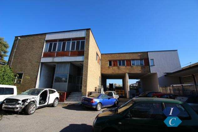 Ufficio in vendita a Garbagnate Milanese - 20 locali 1000mq