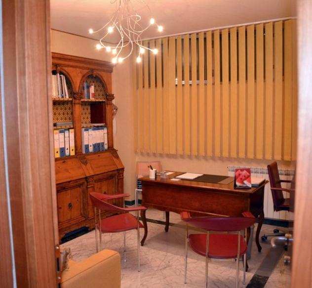 Ufficio in vendita a MARINA DI CARRARA - Carrara 40 mq Rif 485652