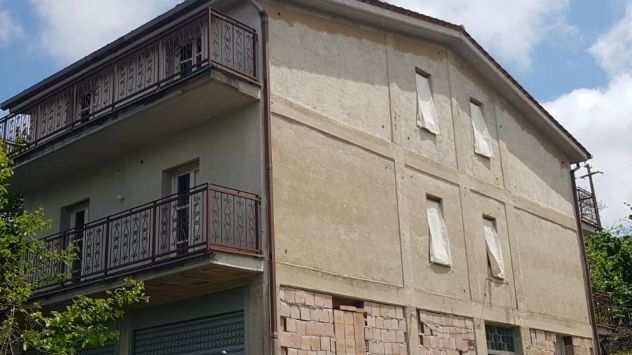 Unifamiliare Stio Cilento - Salerno - 2 piani con garage - Arredato - 448 mq