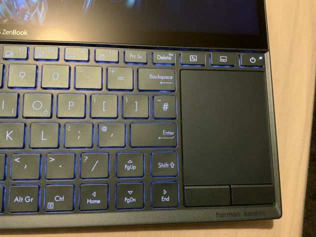 ux481 Asus Zenbook Duo i7 Quad