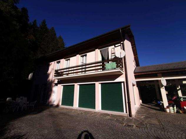 V000657 - Casa singola a Casale Corte Cerro