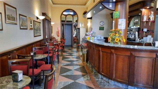 V001968 - VENDITA MURI NEGOZIO CON VETRINE zona OSPEDALE