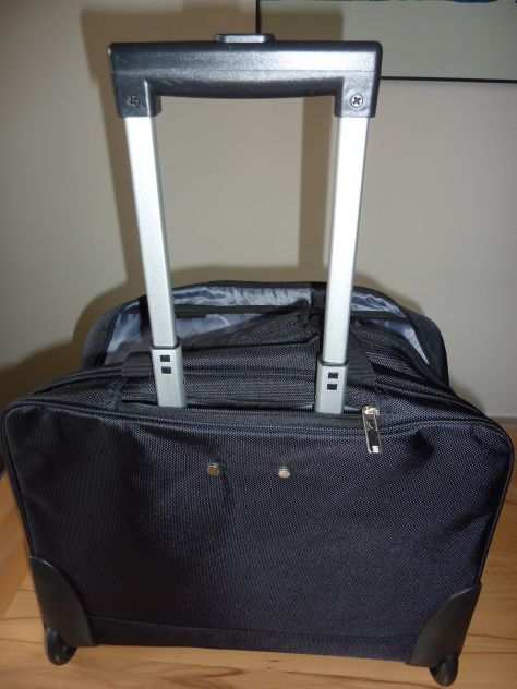 Valigia trolley business Swiss Peak mai usata