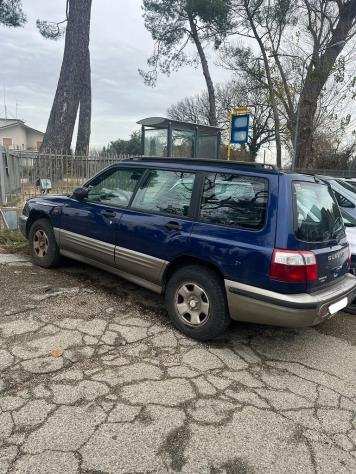 VARI PEZZI DI RICAMBIO SUBARU FORESTER