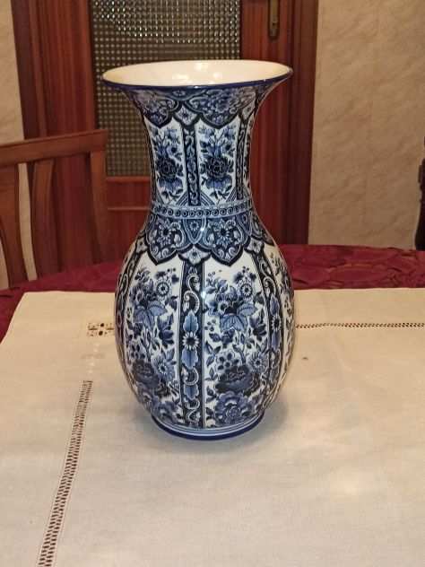 Vaso in ceramica azzurro