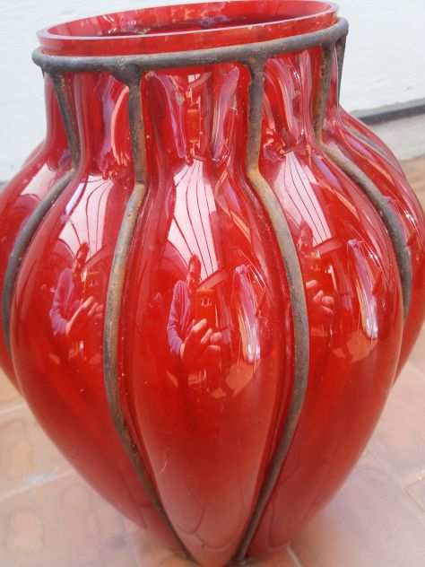 Vaso vetro rosso soffiato alto 33 largo 25 foro largo 12