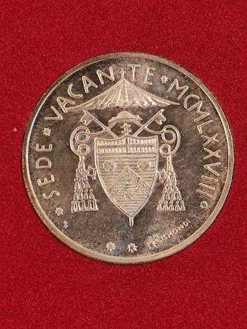 Vaticano. 500 Lire  1000 Lire 19781984 (6 monete)