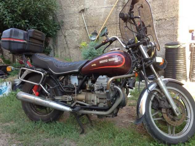 vecchia Moto Guzzi 350 cc mod. custom