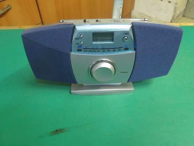vecchia radio (19-O)