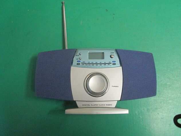 vecchia radio (19-O)