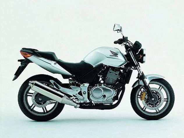 Vendesi moto CBF 500 Honda del 2004