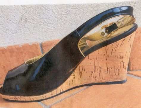 vendesi sandali per donna