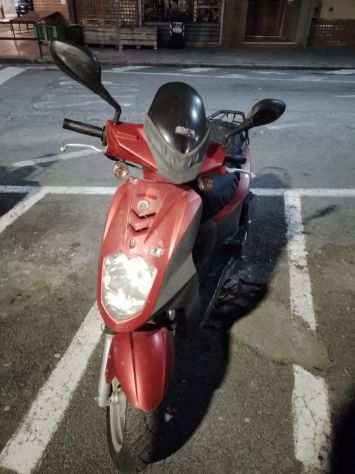 Vendesi scooter sym 125