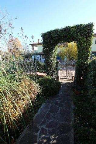 Vendita Villa a schiera da 130 mq in VIA RIZZOLA LEVANTE con giardino