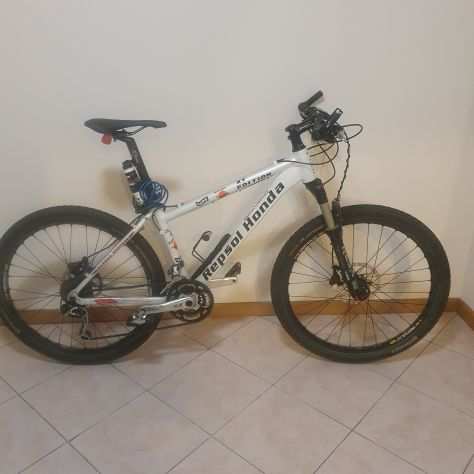 Vendo Bicicletta Mountain Bike