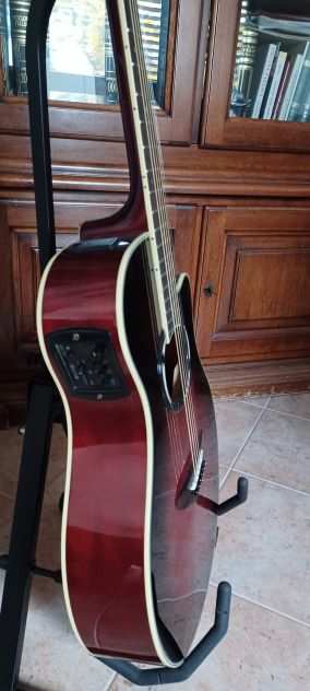 Vendo Chitarra elettroacustica Yamaha