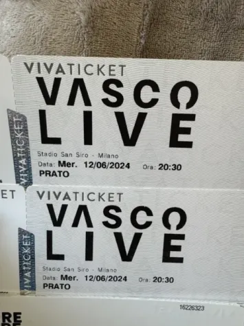 Vendo due biglietti concerto Vasco Rossi a Milano