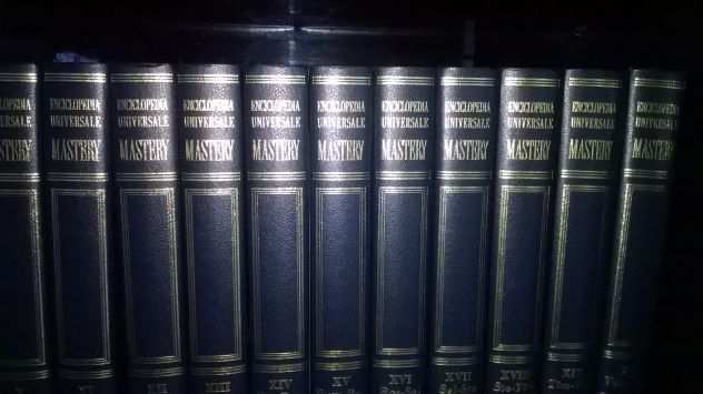 Vendo enciclopedia UNIVERSALE MASTERY
